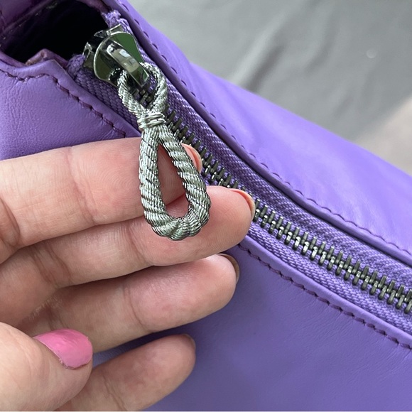 Judith Ripka Purple Leather CROCO Embossed Pewter Wrap Pocket Hobo Shoulder Bag - Picture 10 of 16